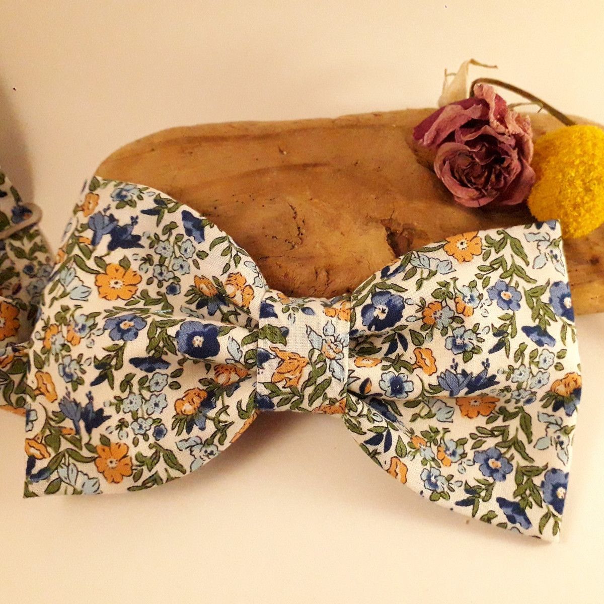 Sublime noeud papillon en Liberty