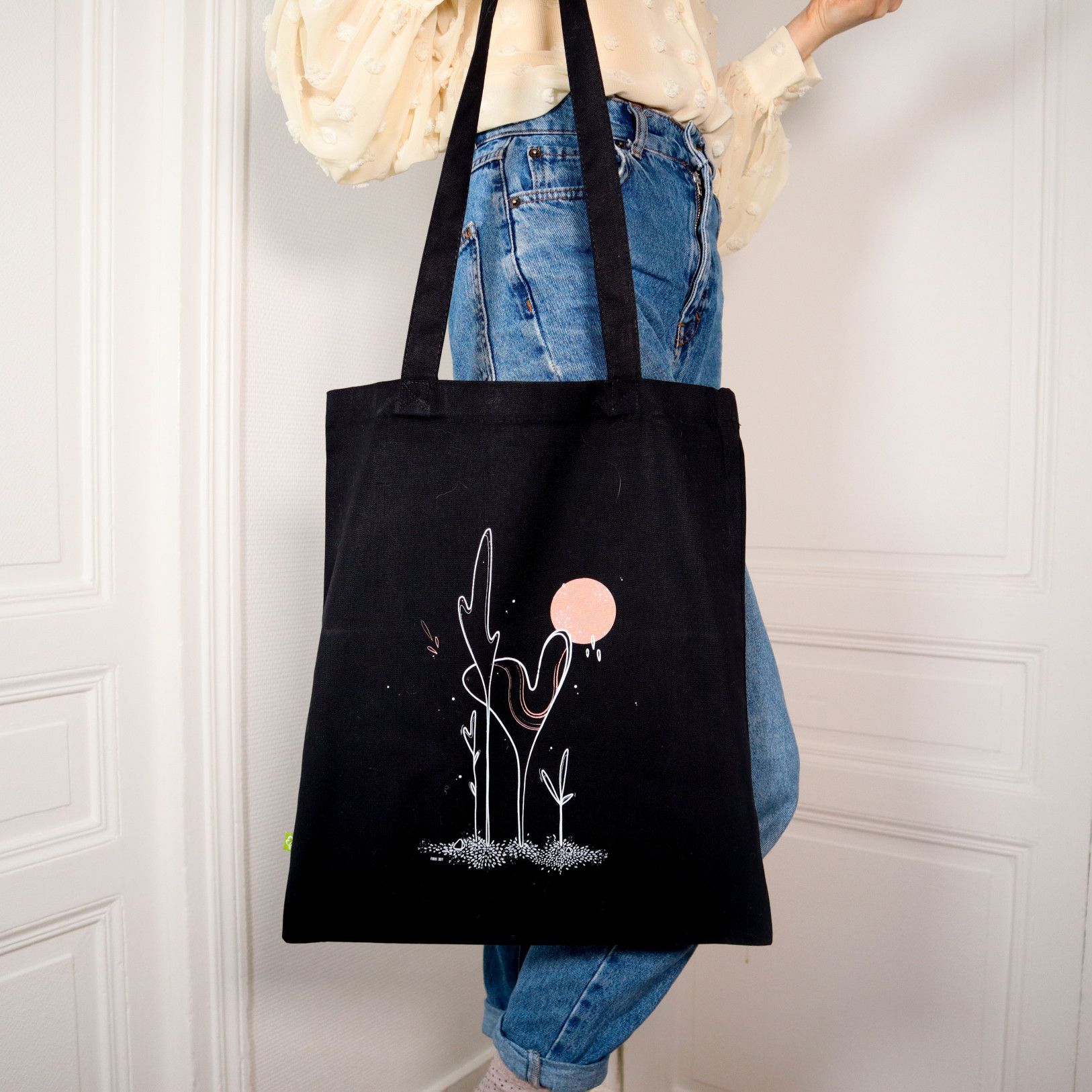 Tote bag Noir - Paysage - Illustration soleil, feuilles, nature, rose, blanc