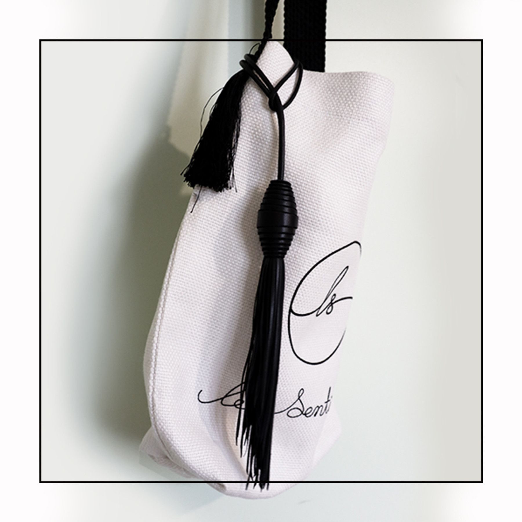 Bijou de sac à franges