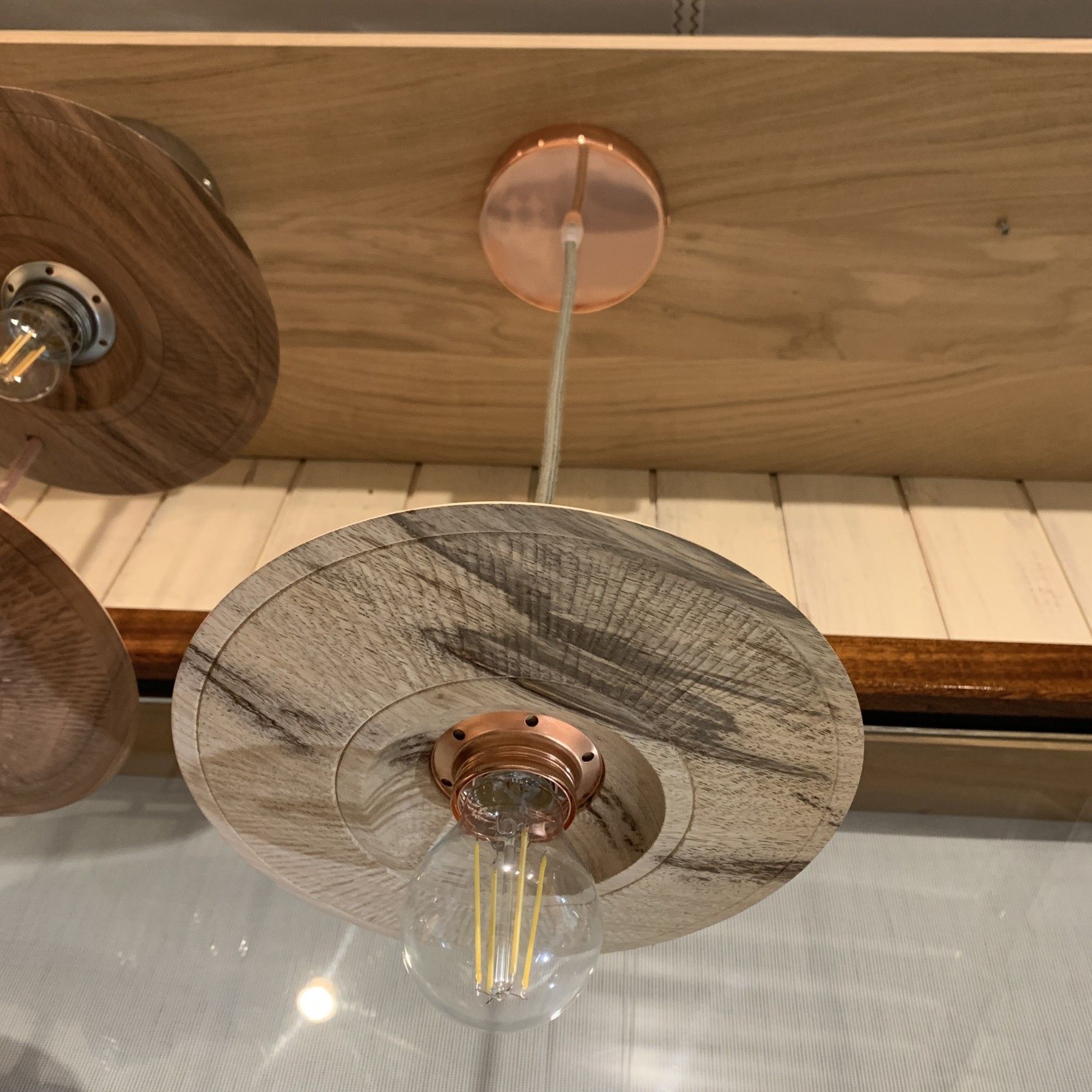 Lustre en Fraké bariolé