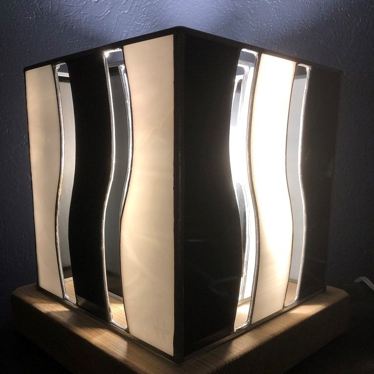 Lampe Vitrail Tiffany claires-voies lamelles noir/blanc