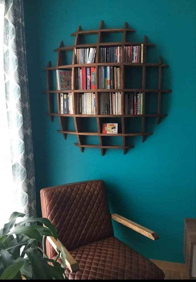 Bibliothèque / Etagères diam 115 cm.