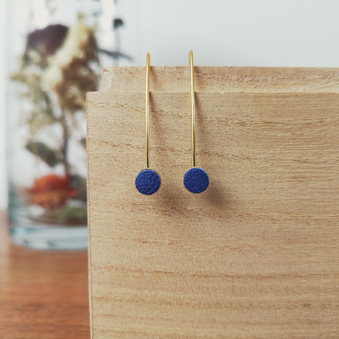 Ozalée N°1 – Boucles d’oreilles en cuir – Bleu