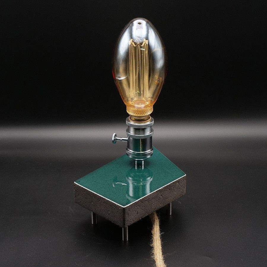 Lampe en pierre de lave émaillé - 978 G