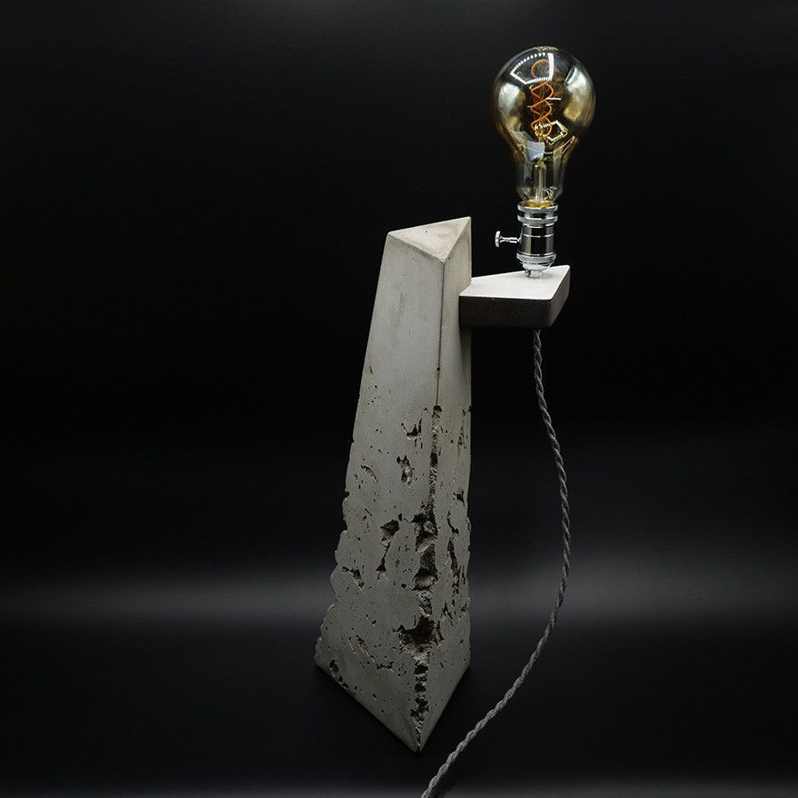 Lampe en pierre de lave et béton - DRE0037