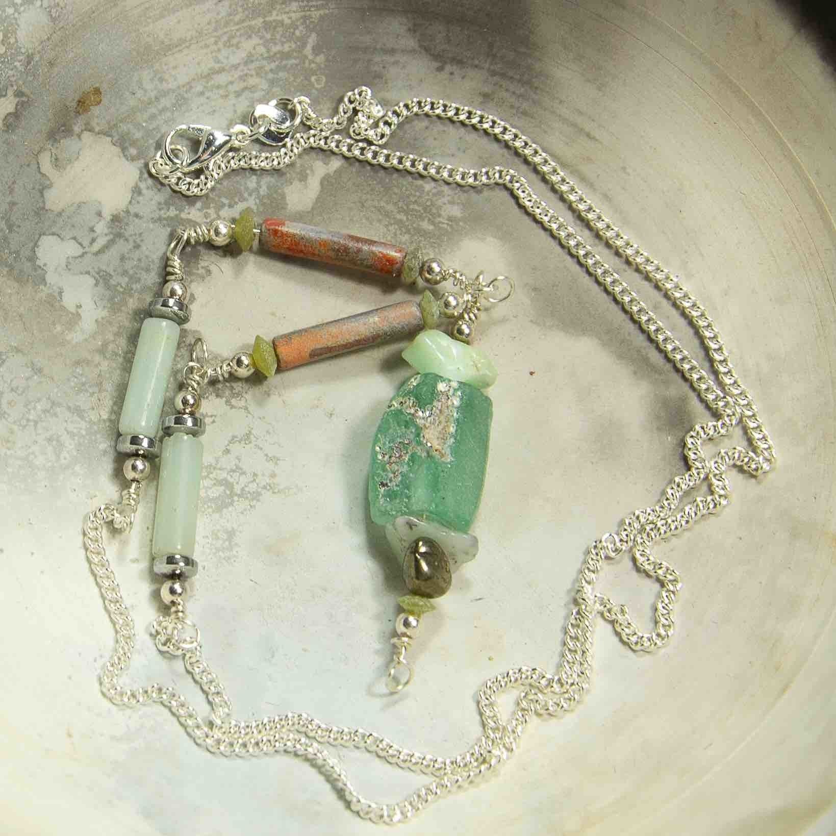 Collier argent, amazonite avec pendentif en verre.