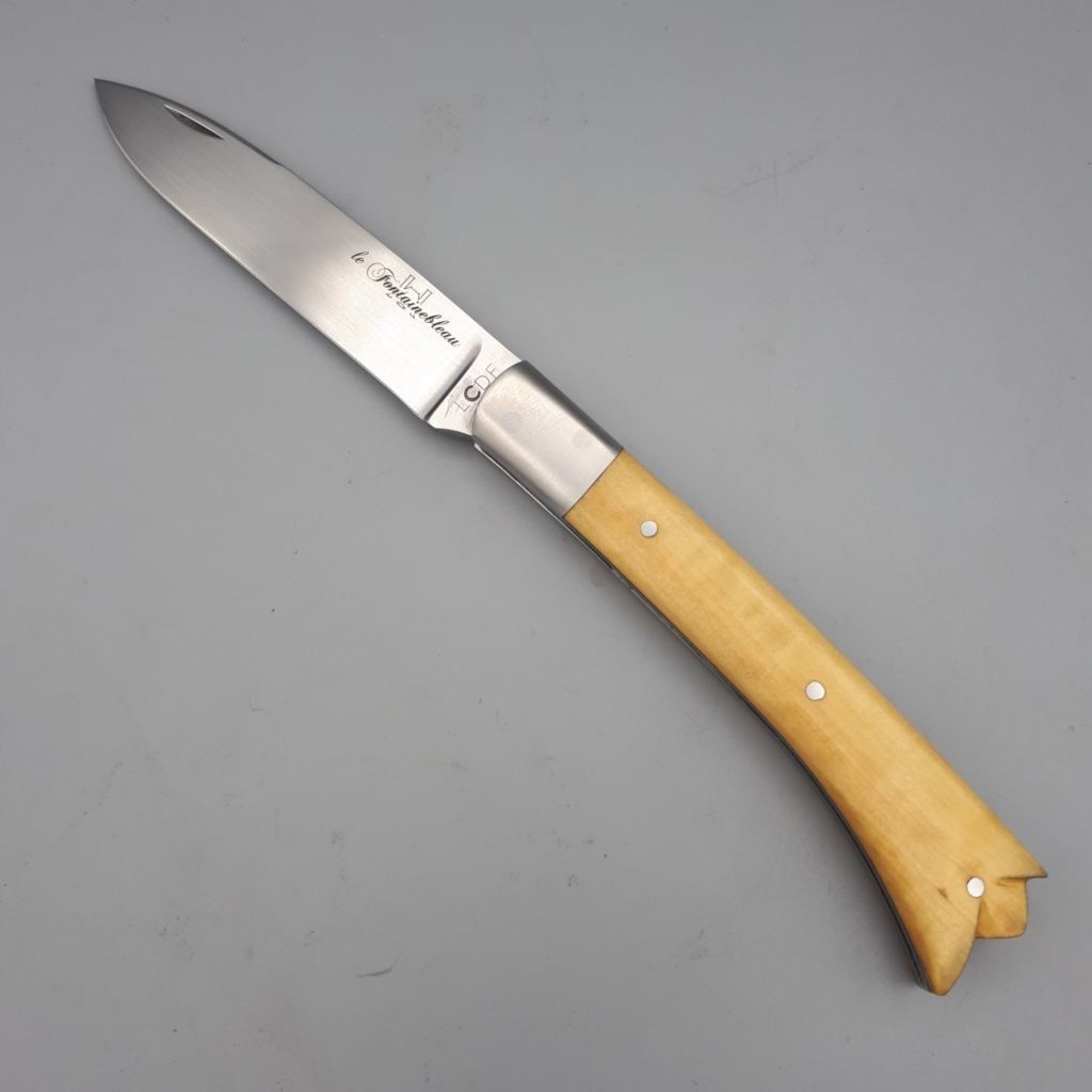Couteau Fontainebleau mitre et buis