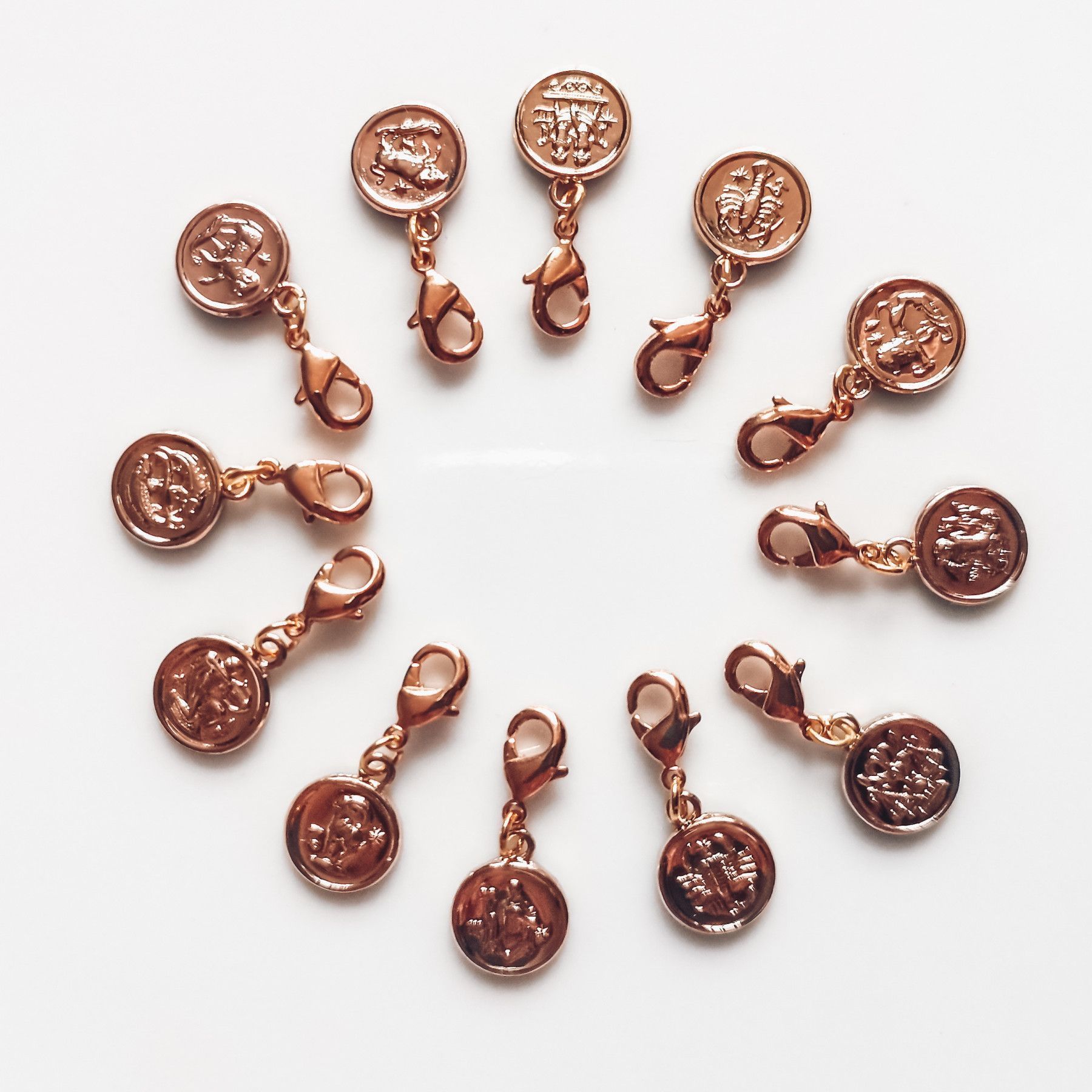 Breloque Mini-Astro : 12 signes du zodiaque au choix