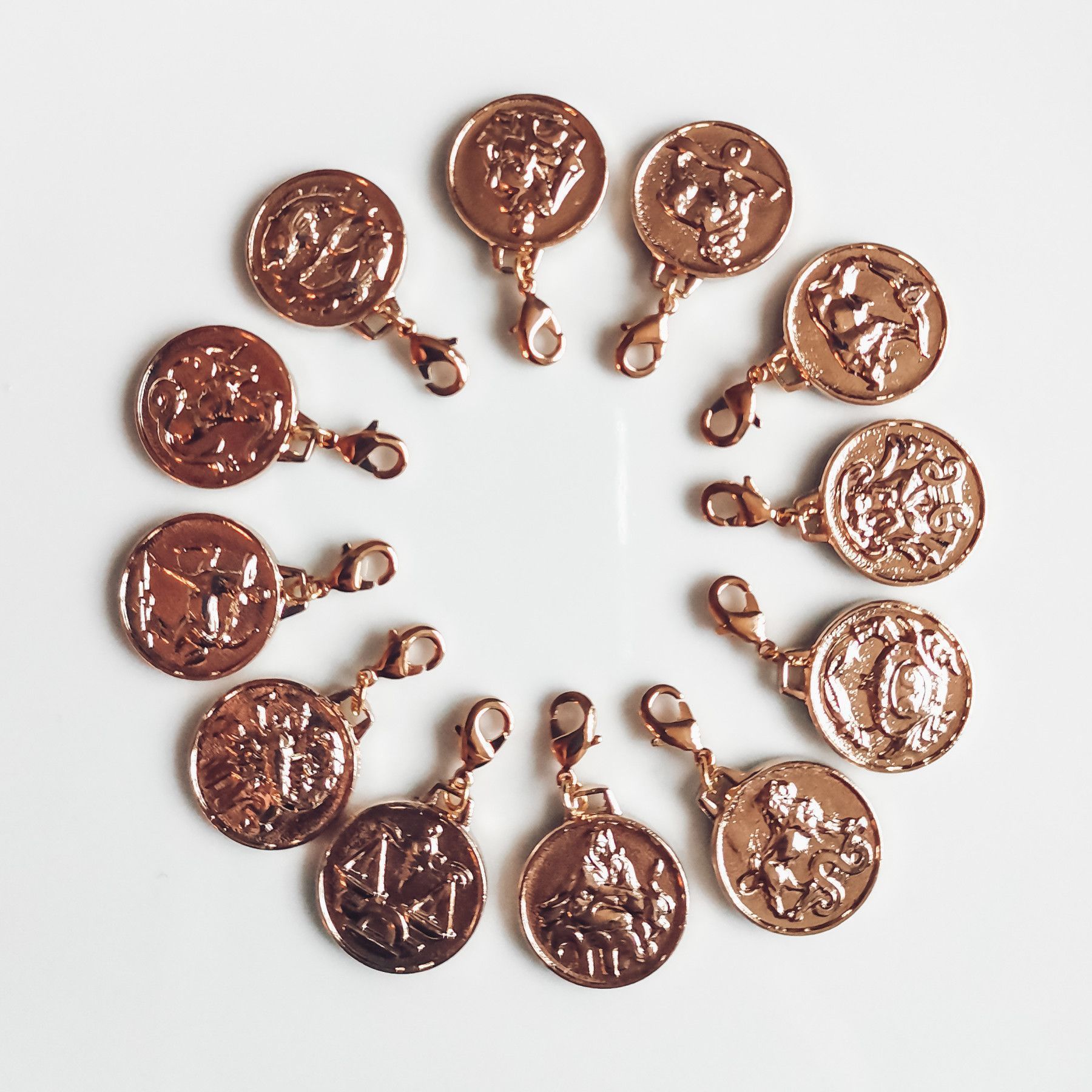 Breloque maxi-astro : 12 signes du zodiaque au choix