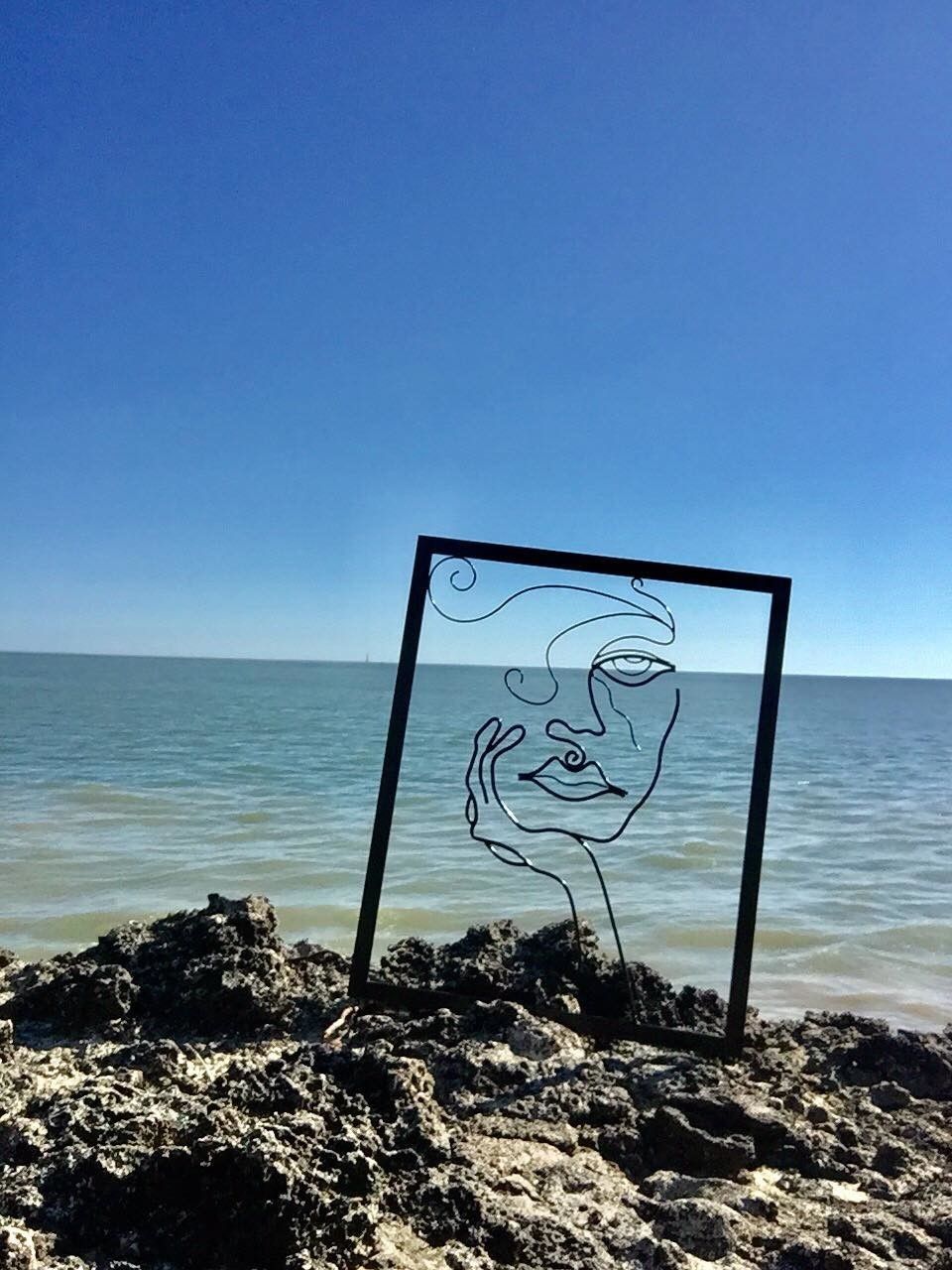 Face cachée d'une inconnue