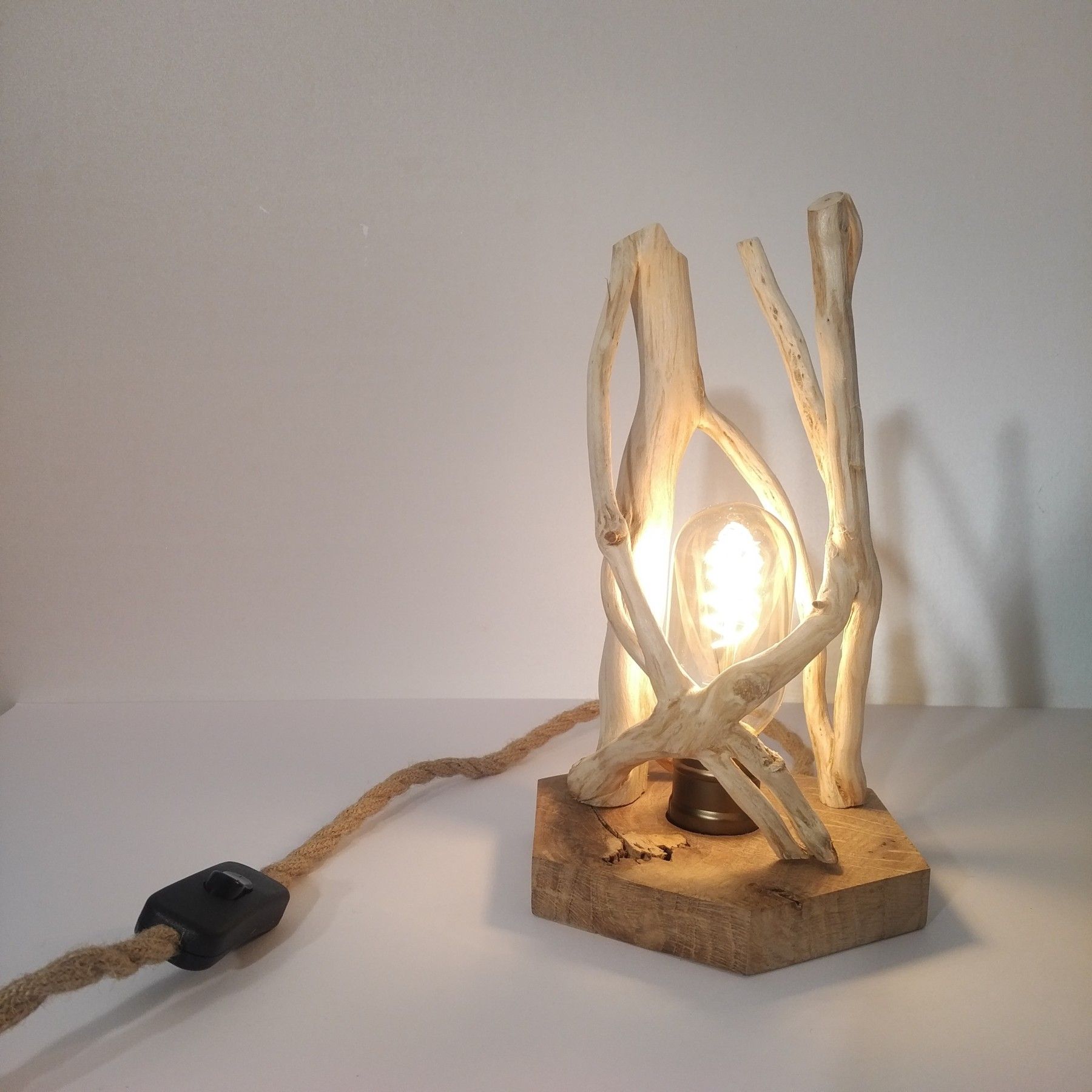 Lampe en bois - Collection chêne et lierre