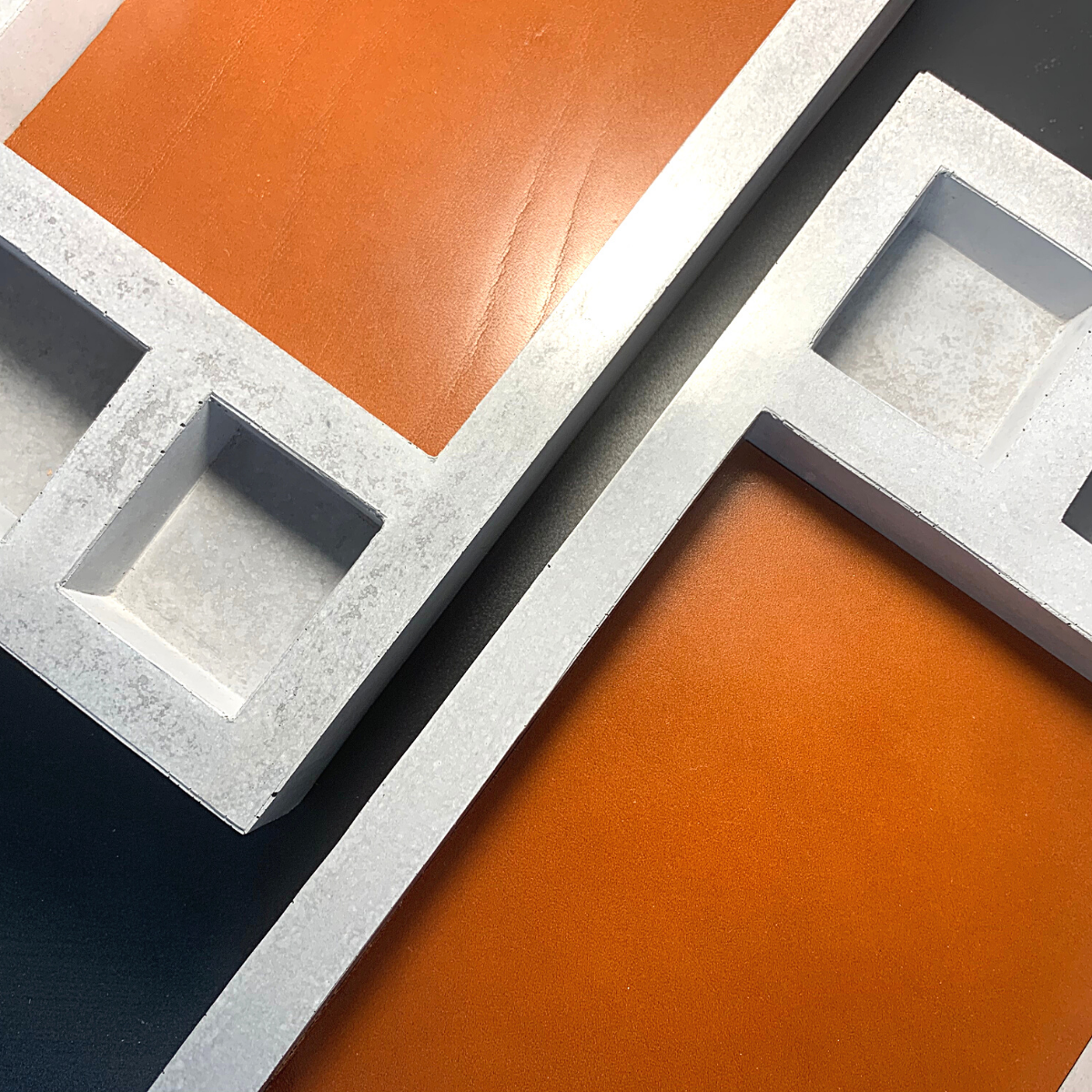 Beelakey - vide-poches en cuir et béton