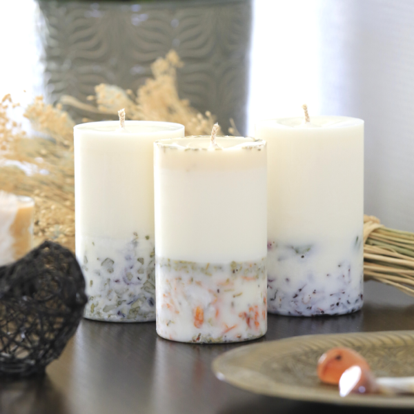 Brûle-parfum blanc en céramique romantique – Bougies du Monde