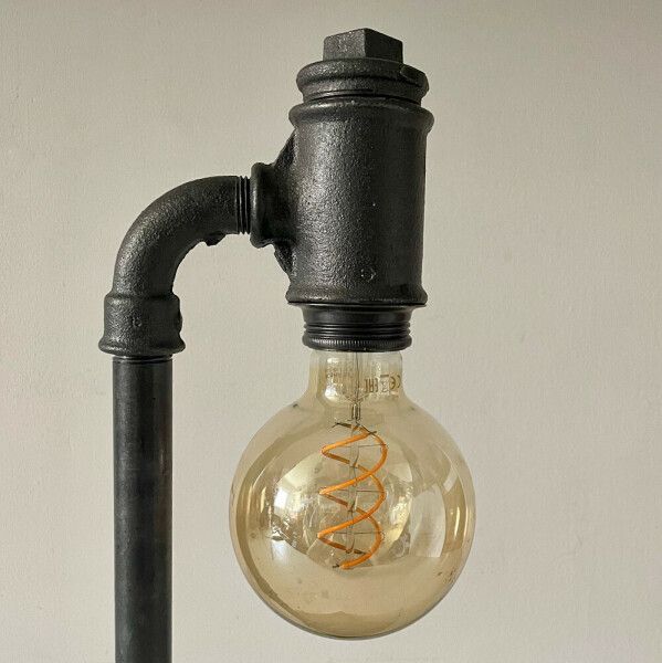 Lucht gezagvoerder innovatie Lampe à poser avec pied en métal et bois, ampoule Edison vintage -  L'Atelier des Créateurs