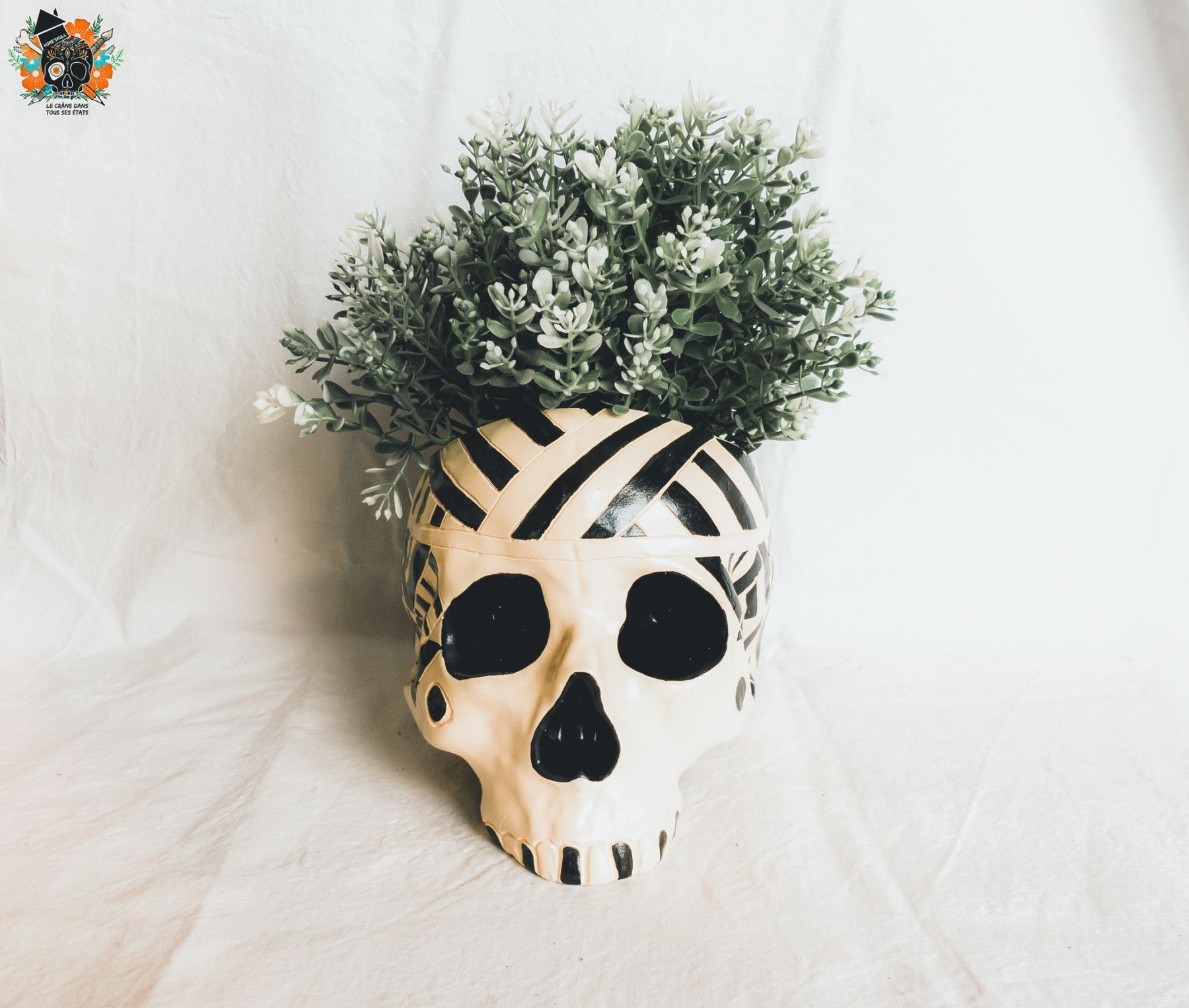 JardiCrâne Gravure Motifs Ethniques