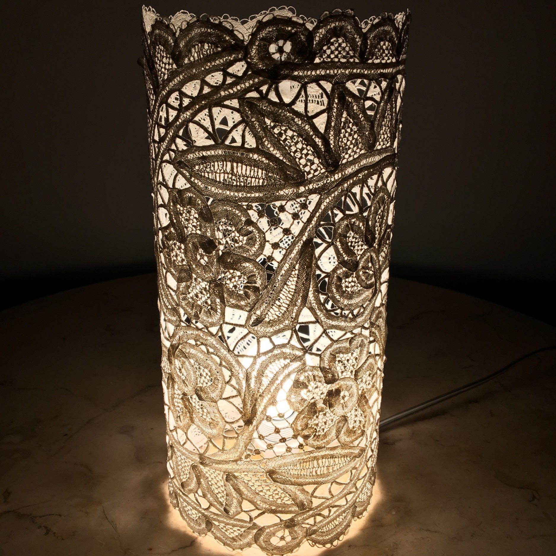 Simone lighting tube - Lampe à poser