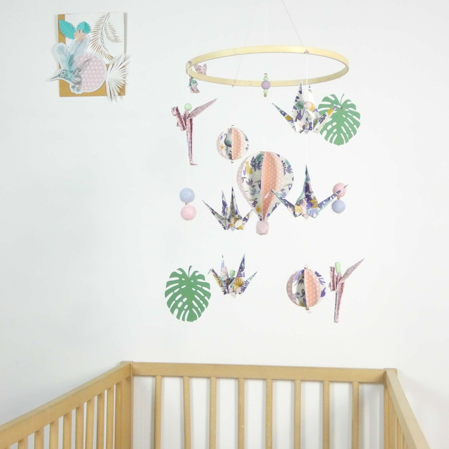 Mobile bébé montgolfière origamis jungle, flamant rose