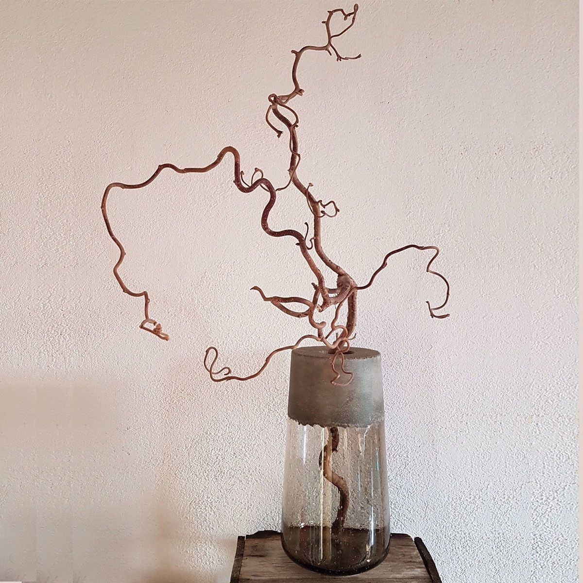 Vase verre et béton, verre bullé brun