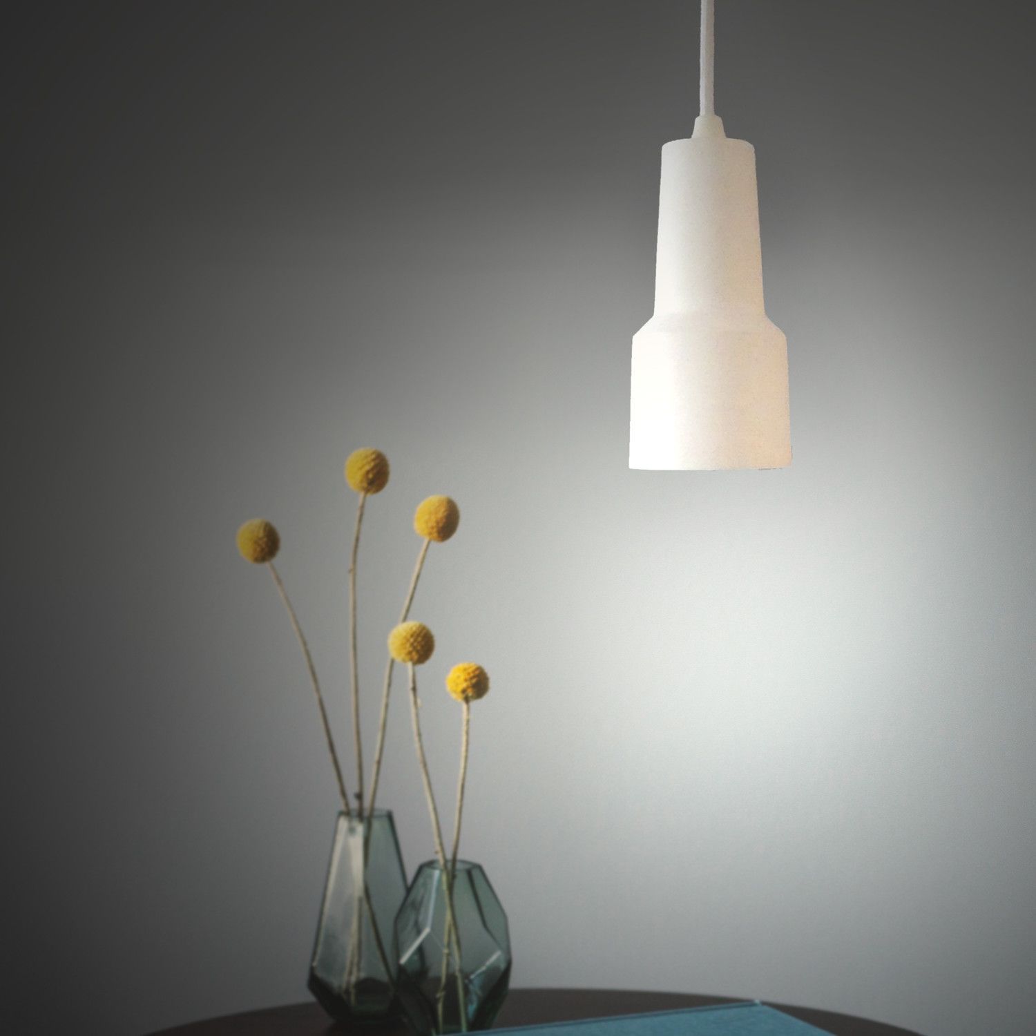 Luminaire suspendu en plâtre