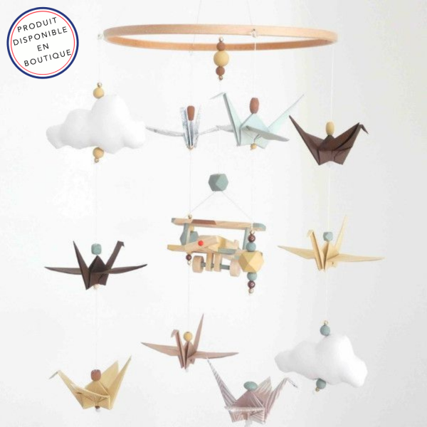 Mobile bébé avion en bois et origamis rose et gris - L'Atelier des Créateurs