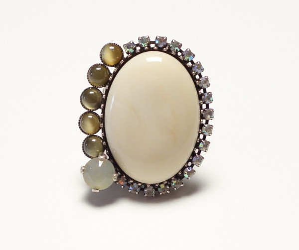 Bague ivoire/strass